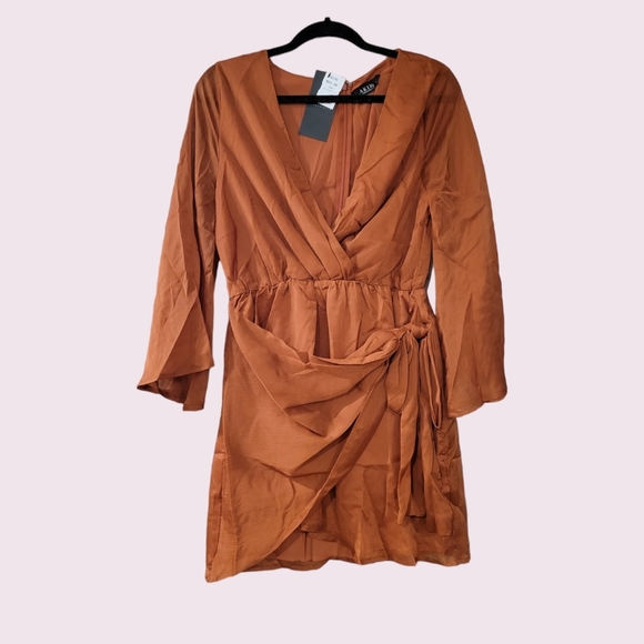 AKIRA Dresses & Skirts - New satin wrap dress